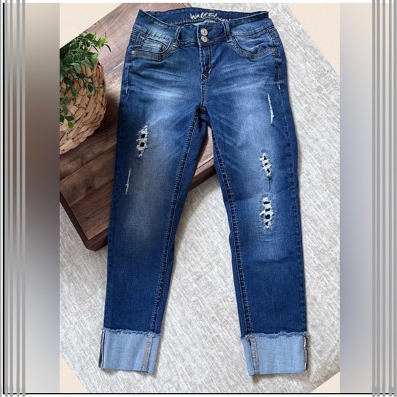 Cuffed Jeans - Picture 1 of 6